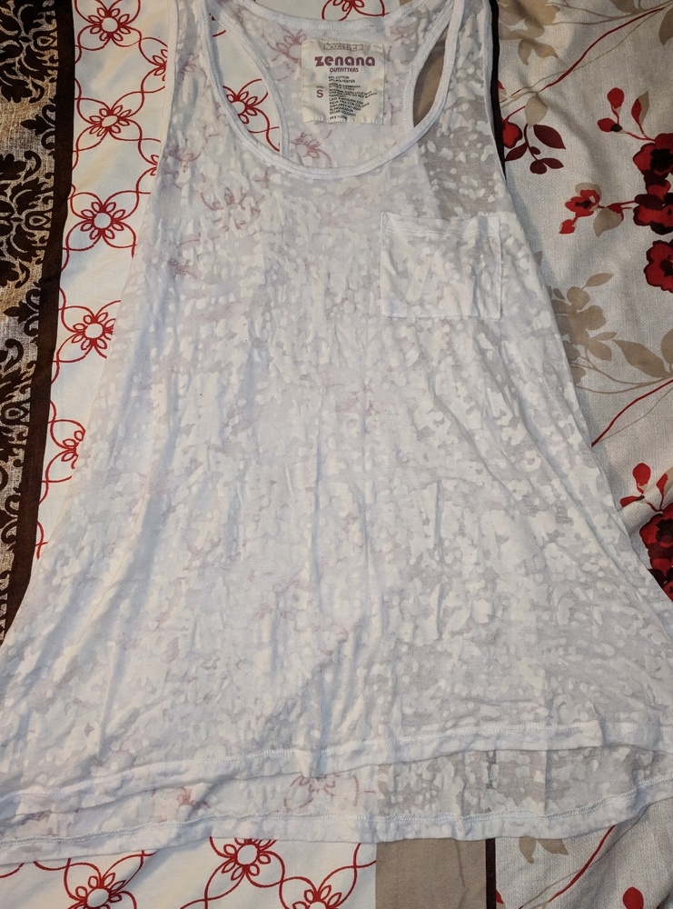 Zenana outfitters white tank